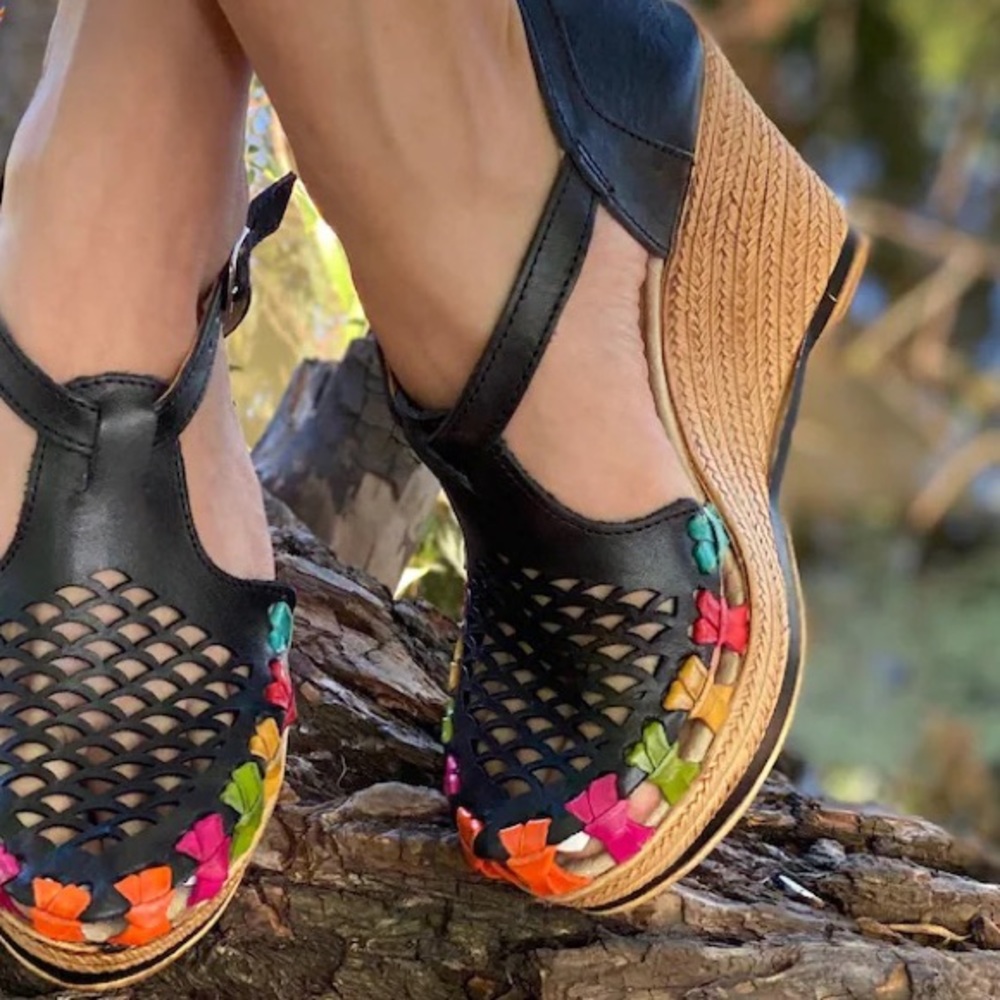 LIRA CALZADO ARTESANAL Mexican Leather Wedges